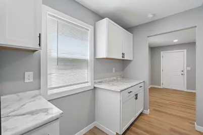 2411 Lindale Road, Columbus, OH 43224 - Photo 11