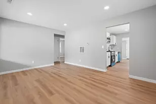 2411 Lindale Rd, Columbus, OH 43224 - Photo 5