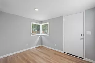 2411 Lindale Rd, Columbus, OH 43224 - Photo 13