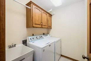 1453 Hickory Gate Dr, Marysville, OH 43040 - Photo 19