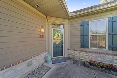 122 Stonegate Drive, Pataskala, OH 43062 - Photo 3
