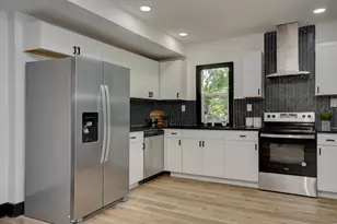 1611 Pembroke Ave, Columbus, OH 43203 - Photo 9