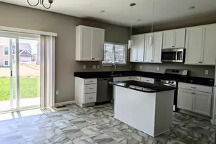 9013 Hawk Hl Wy, Plain City, OH 43064 - Photo 5