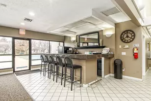 2543 Hyacinth Ln, Columbus, OH 43235 - Photo 9