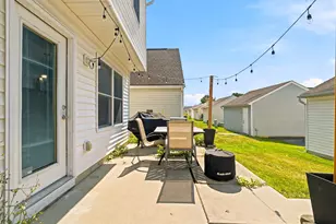 131 Hewes St, Delaware, OH 43015 - Photo 33