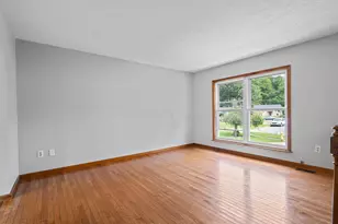 2007 Willowood Ct, Ontario, OH 44906 - Photo 3