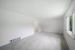 180 Landover Rd, Columbus, OH 43230 - Photo 17