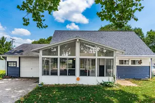 470 Virginia Cir W, Whitehall, OH 43213 - Photo 1