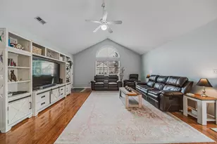 4075 Chennin Dr, Columbus, OH 43230 - Photo 9