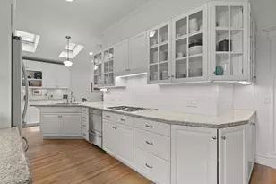 134 Buttles Ave, Columbus, OH 43215 - Photo 9