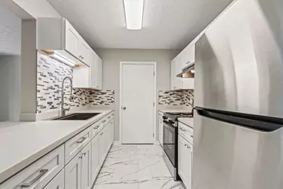 3941 Karl Road #319, Columbus, OH 43224 - Photo 7