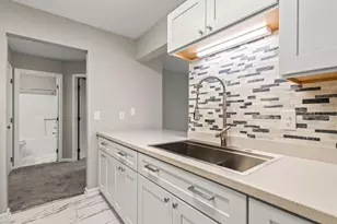 3941 Karl Rd, Columbus, OH 43224 - Photo 5