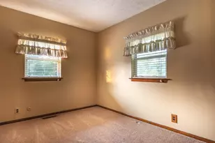 5781 Cincinnati Zanesville Rd NE, Lancaster, OH 43130 - Photo 29