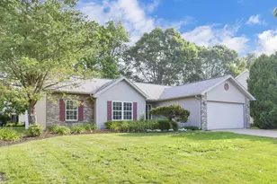 548 Wildflower Dr, Newark, OH 43055 - Photo 1