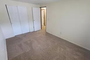 1392 E Mithoff St, Columbus, OH 43206 - Photo 17