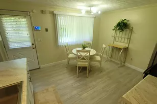 1392 E Mithoff St, Columbus, OH 43206 - Photo 7
