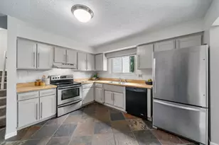 2805 Shellwick Ct, Columbus, OH 43235 - Photo 13