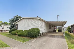 4489 Nevada Dr W, Columbus, OH 43207 - Photo 1
