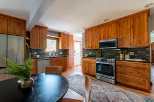 353 Charleston Ave, Columbus, OH 43214 - Photo 33