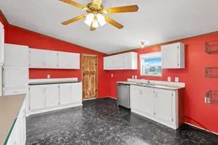 9029 Drums Bottom Rd NE, Thornville, OH 43076 - Photo 13