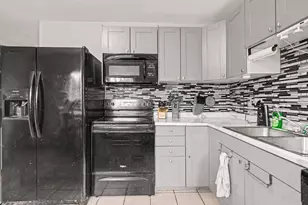4715 Arnold Ave, Columbus, OH 43228 - Photo 7