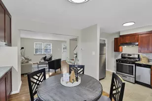 1810 Kings Ct, Columbus, OH 43212 - Photo 7