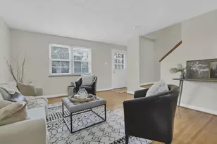 1810 Kings Ct, Columbus, OH 43212 - Photo 5