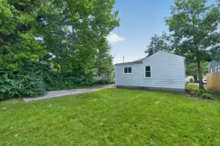 1692 E Kossuth St, Columbus, OH 43206 - Photo 3