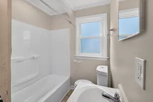 1692 E Kossuth St, Columbus, OH 43206 - Photo 17