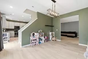 1529 Lewes Castle Dr, Grove City, OH 43123 - Photo 17