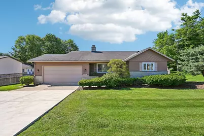 335 W Coshocton Street, Johnstown, OH 43031 - Photo 1
