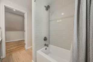 1829 Surrey Pl, Columbus, OH 43219 - Photo 31