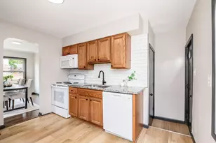 2200 Medina Ave, Columbus, OH 43211 - Photo 9
