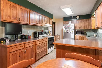 207 Darby Creek Drive, Galloway, OH 43119 - Photo 9