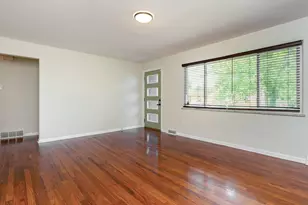 4020 Estates Pl, Columbus, OH 43224 - Photo 7