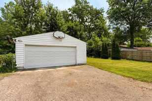4020 Estates Pl, Columbus, OH 43224 - Photo 3