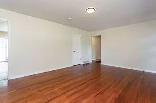 4020 Estates Pl, Columbus, OH 43224 - Photo 9