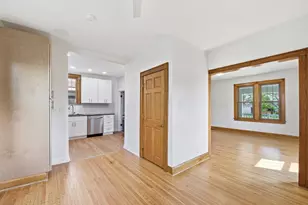 486 E Weber Rd, Columbus, OH 43202 - Photo 11