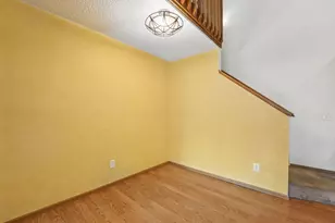979 Kingsbury Ct, Newark, OH 43055 - Photo 9