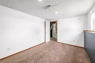 926 Robmeyer Dr, Columbus, OH 43207 - Photo 43