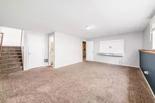 926 Robmeyer Dr, Columbus, OH 43207 - Photo 39