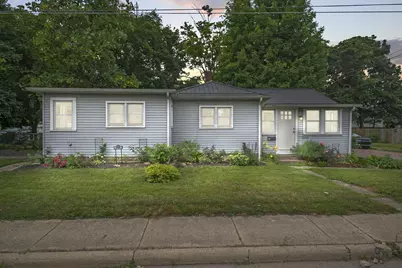 706 E Burgess Street, Mount Vernon, OH 43050 - Photo 1
