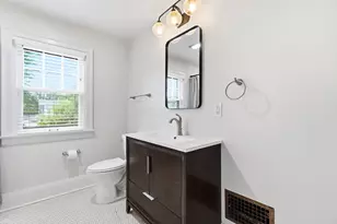 119 E Dunedin Rd, Columbus, OH 43214 - Photo 19