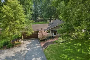 3671 Skyline Dr, Columbus, OH 43235 - Photo 3