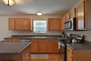 1918 Bay Port Dr, Grove City, OH 43123 - Photo 13