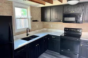 1303 Elmwood Ave, Columbus, OH 43212 - Photo 3
