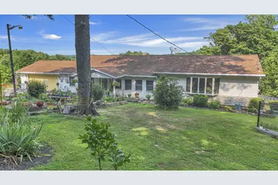8879 National Road SE, Thornville, OH 43076 - Photo 1