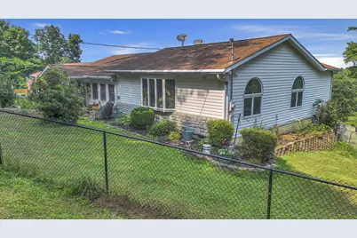 8879 National Road SE, Thornville, OH 43076 - Photo 11