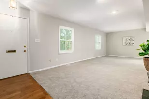 911 Manor Ln, Columbus, OH 43221 - Photo 3