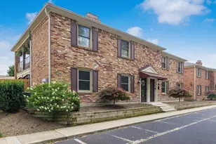 911 Manor Ln, Columbus, OH 43221 - Photo 31
